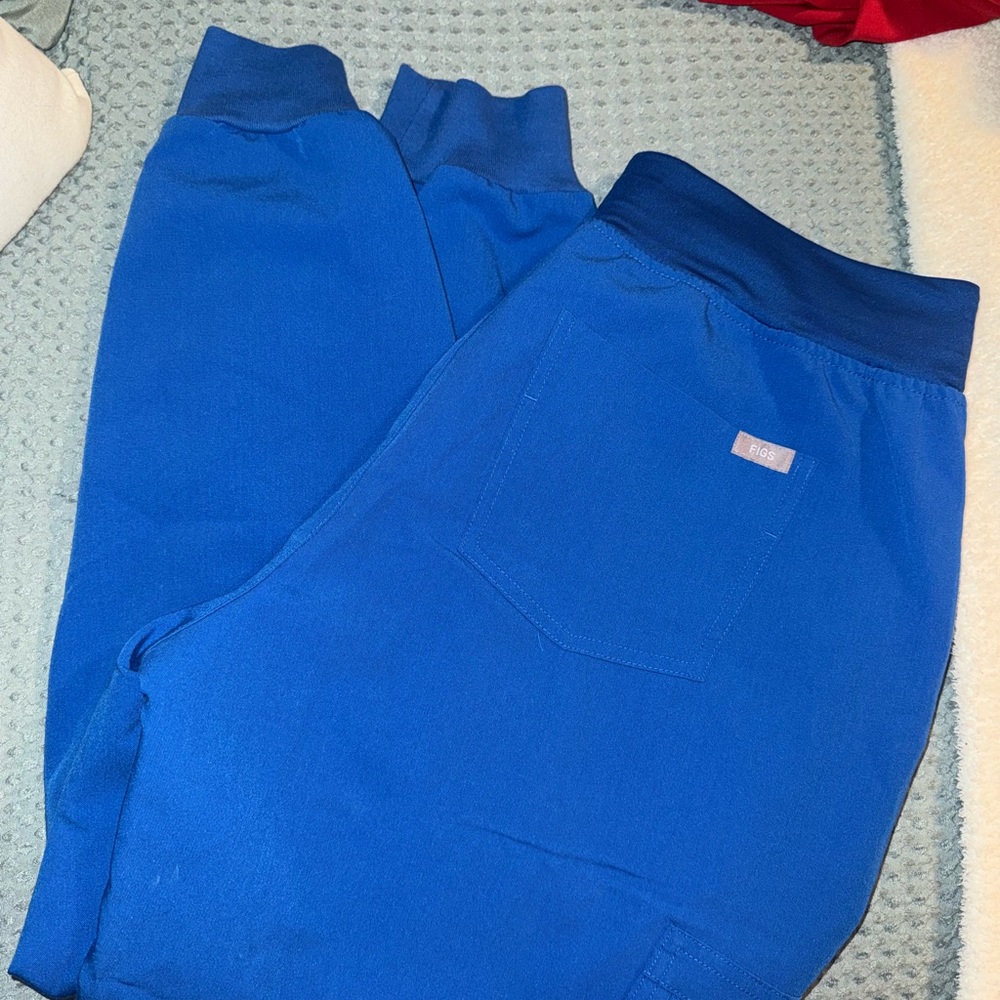 Figs jogger pants 

Royal blue